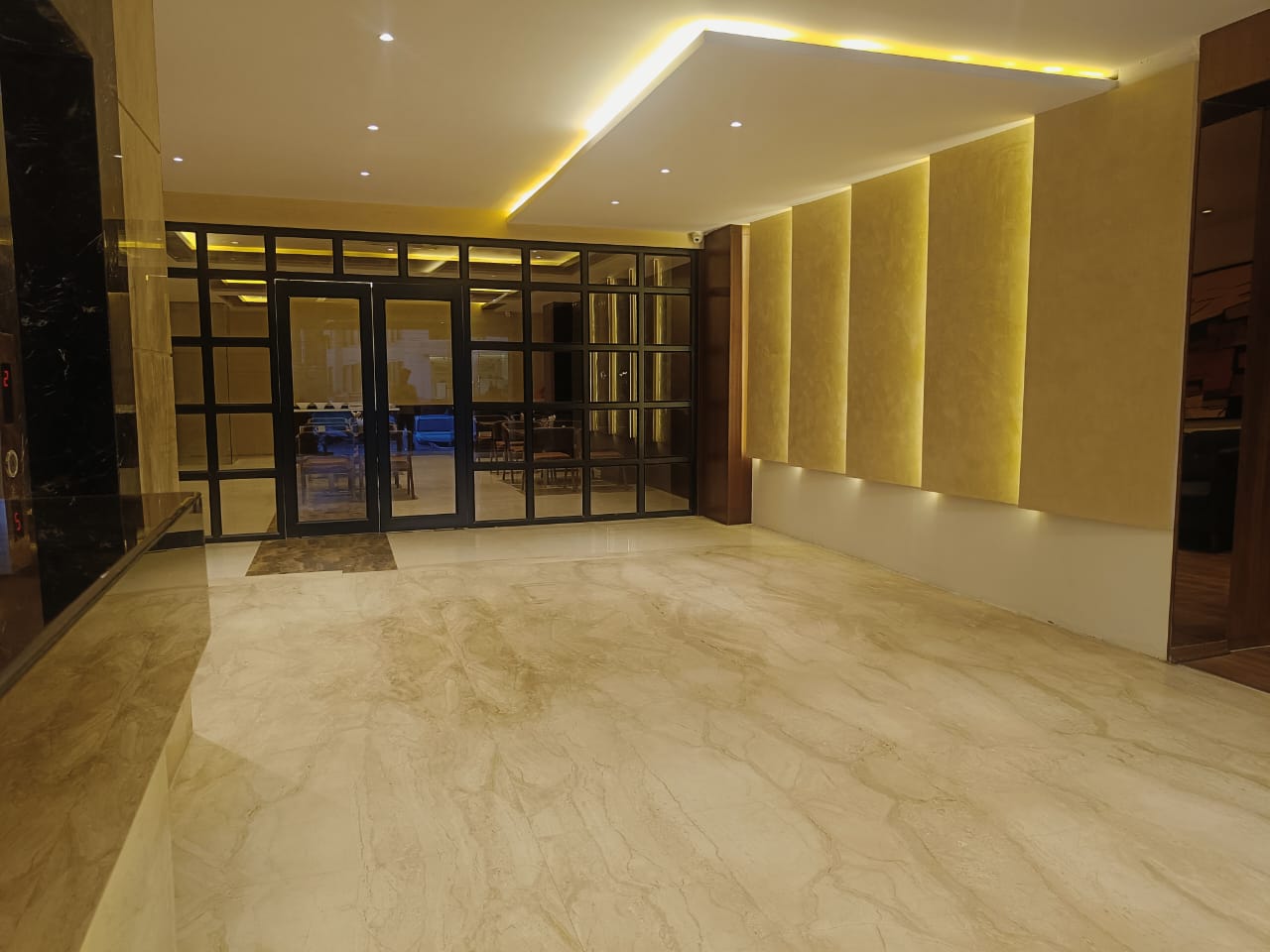 Lobby Area (4)